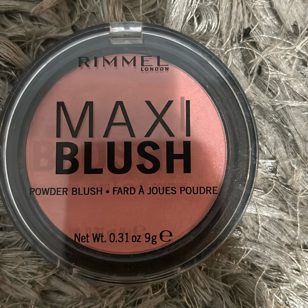 maxi blush